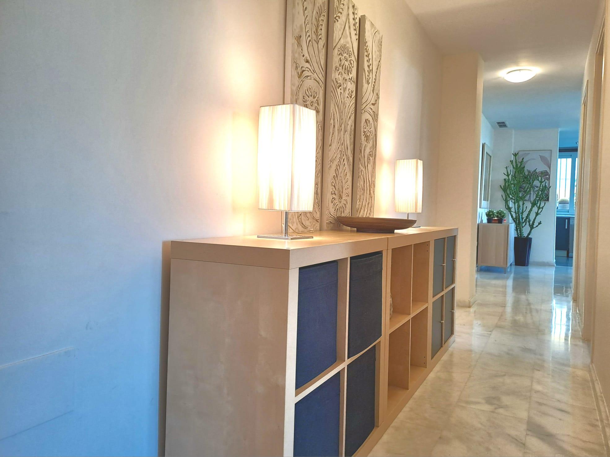 2-bedroom, 2-bathroom apartment in Valle Romano, with views of the golf course. Enjoy a communal pool and a peaceful setting, perfect for relaxing.